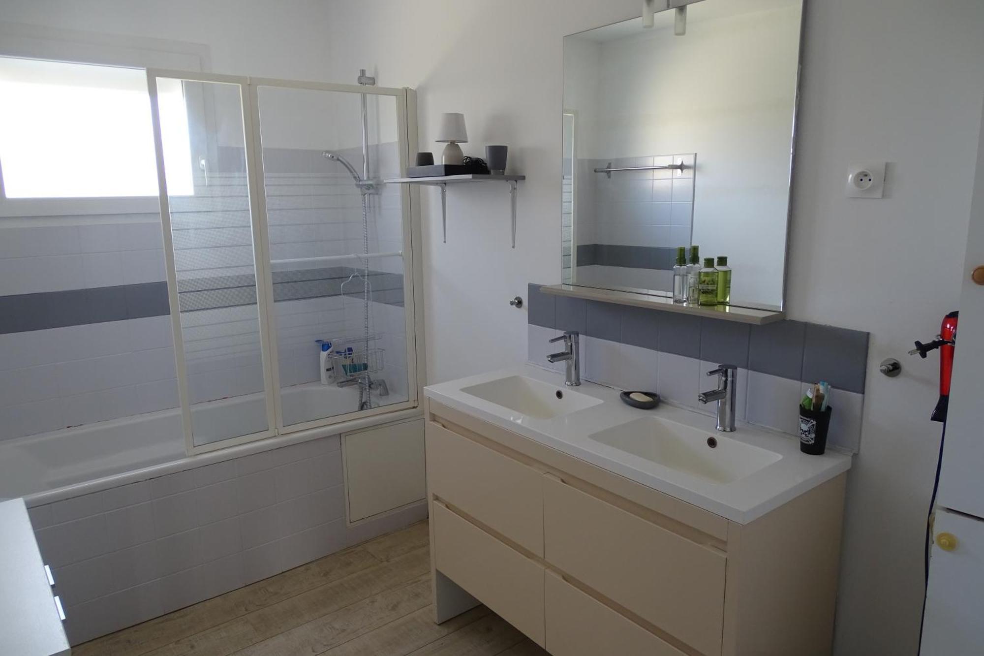 Villa Familiale Avec Piscine, Jardin A 10 Mn D'Uzes Flaux Zewnętrze zdjęcie