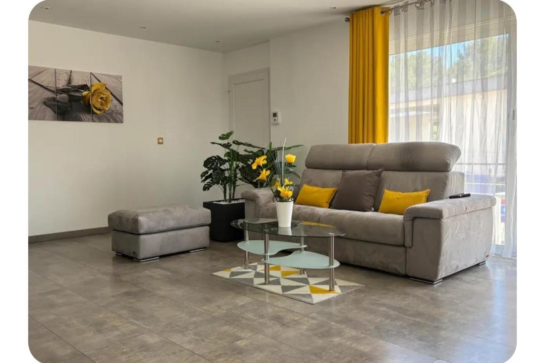 Villa Familiale Avec Piscine, Jardin A 10 Mn D'Uzes Flaux Zewnętrze zdjęcie