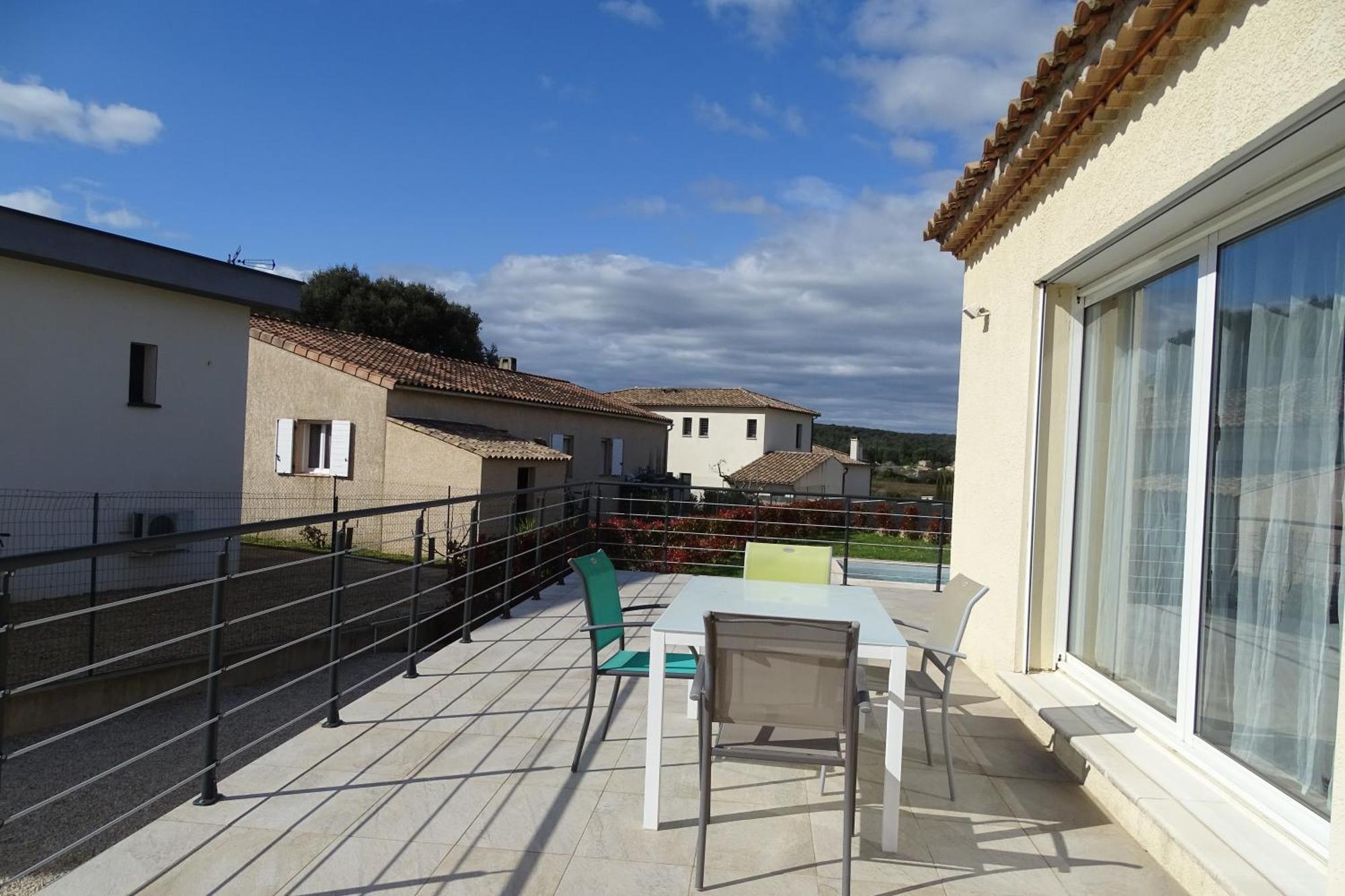 Villa Familiale Avec Piscine, Jardin A 10 Mn D'Uzes Flaux Zewnętrze zdjęcie